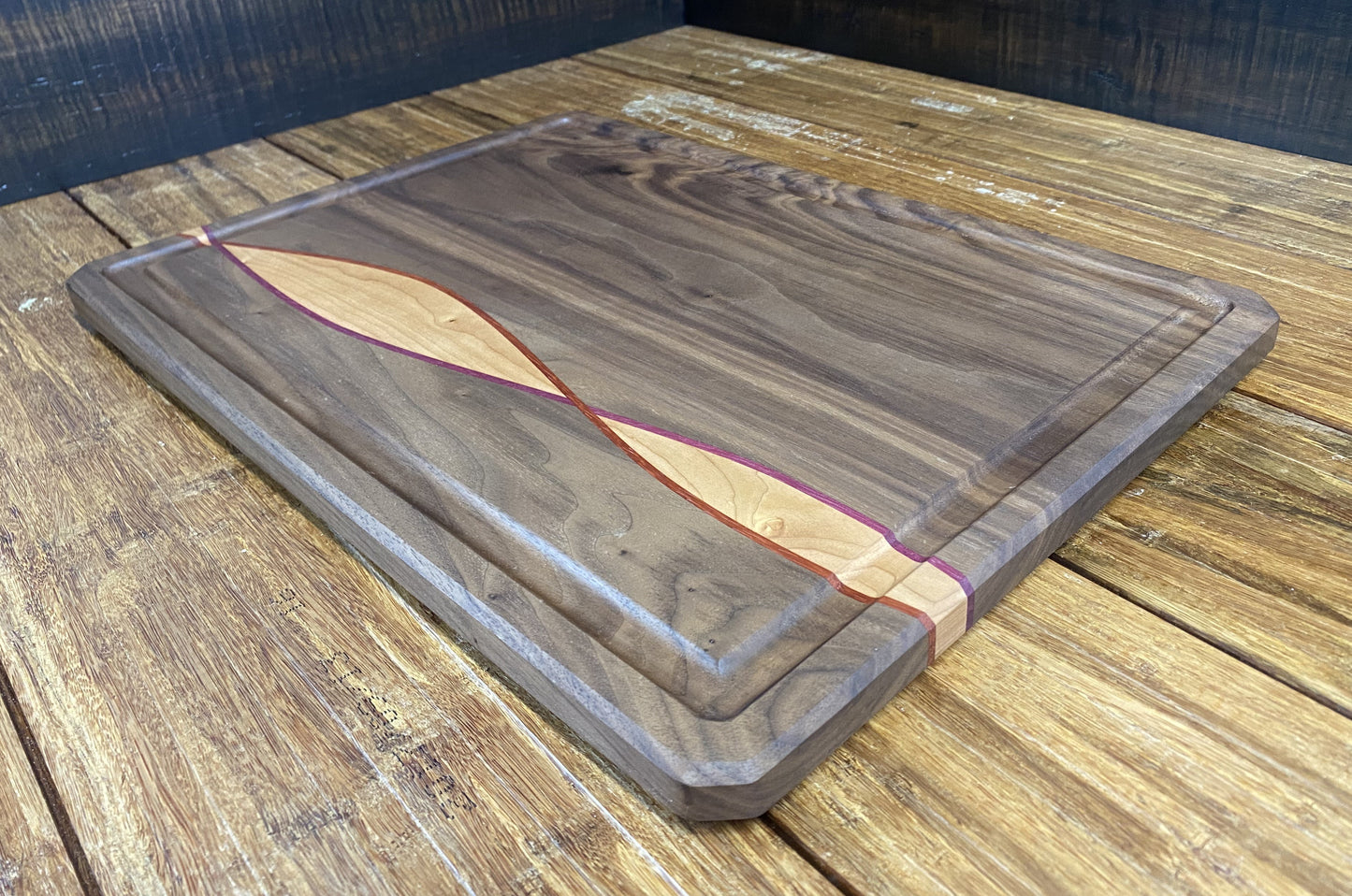 Wave Cutting Board W/Optional Stand